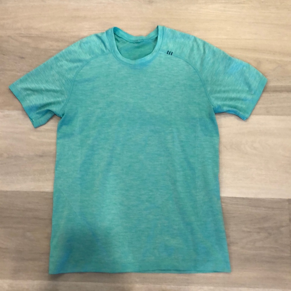 Lulu lemon men’s shirt size small